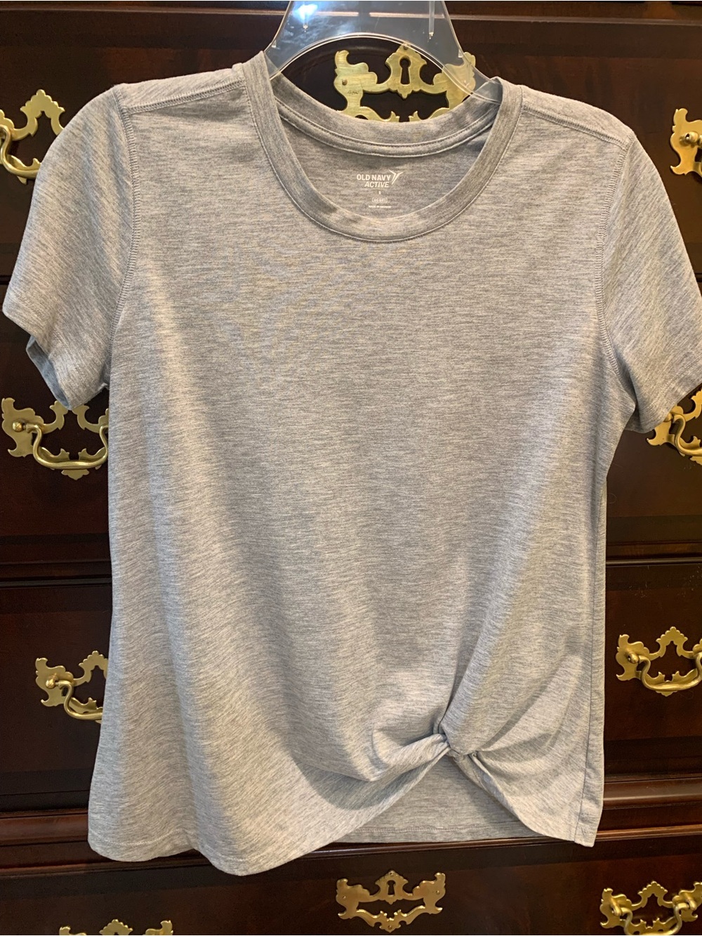 Old Navy Active Light Gray Twist-Hem Short Sleeve Top